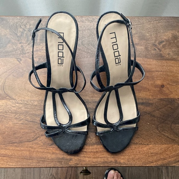 Moda Black Strappy Heels - Picture 5 of 7